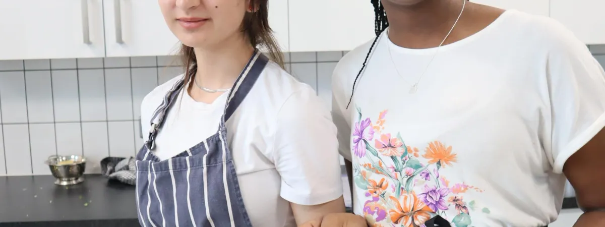Young people at Unitas with their food